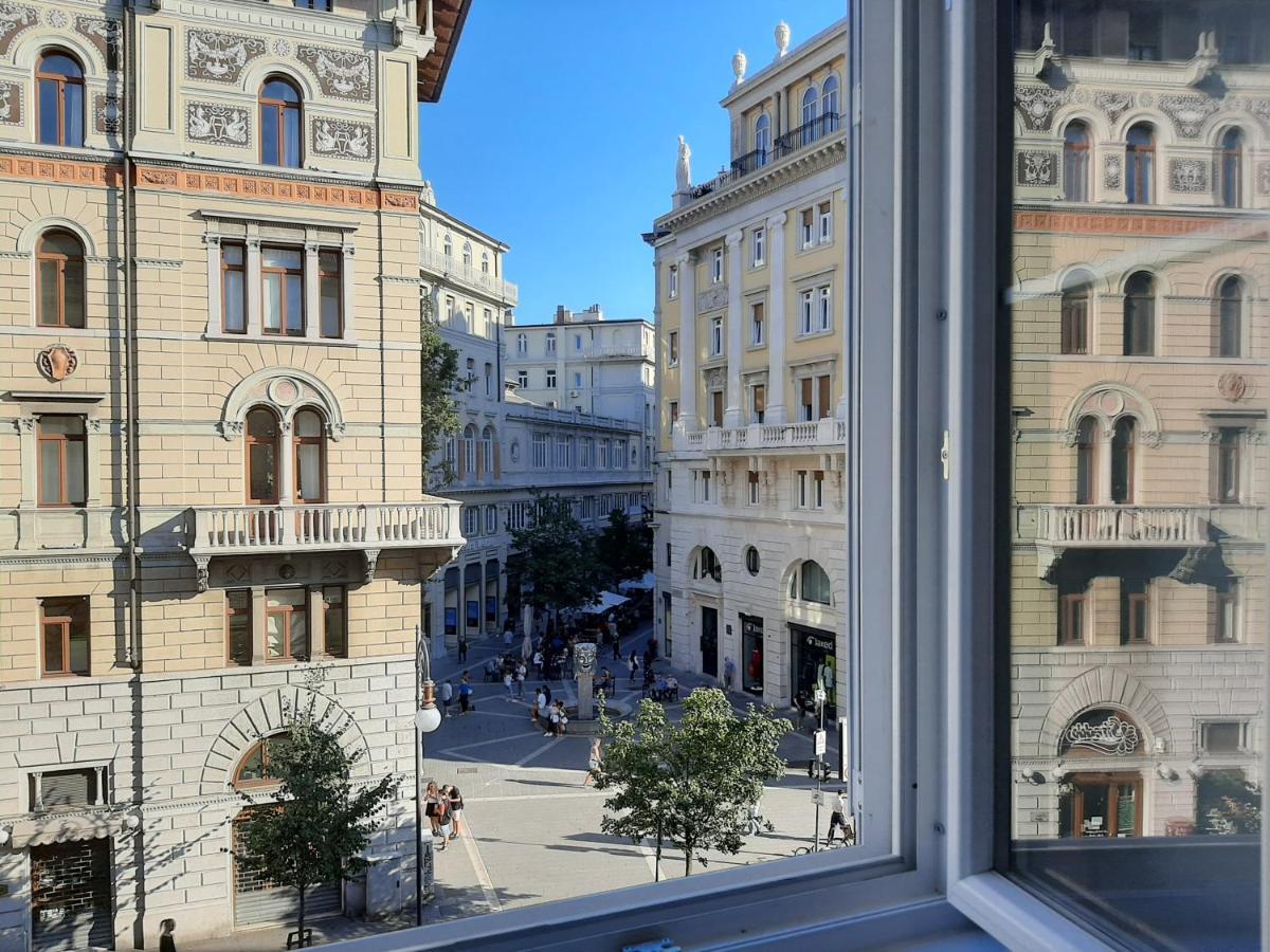 Trieste Center Rooms & Apartments - Fiori Di Trieste Exterior foto
